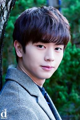 육성재 배우
