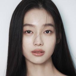 연이안 배우