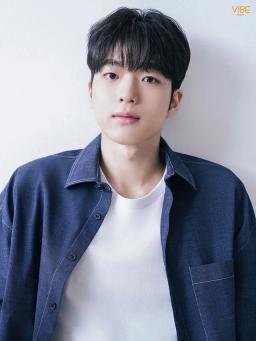 차강윤 배우