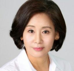 홍여진 배우