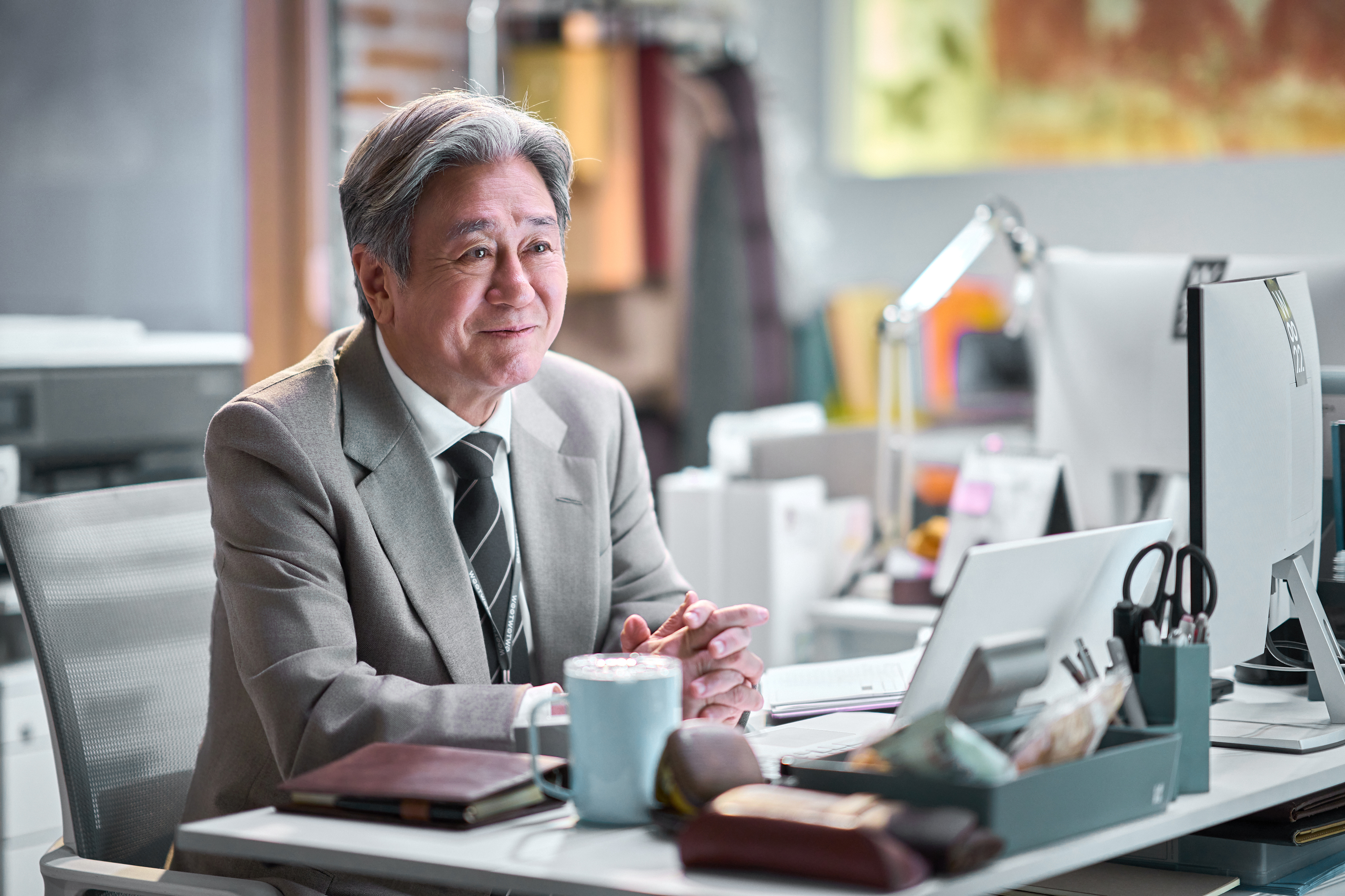 인턴 스틸컷